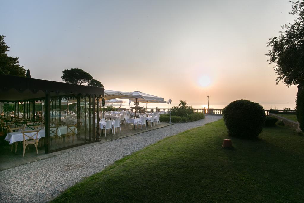 Villa Pioppi Hotel Sirmione Exterior photo