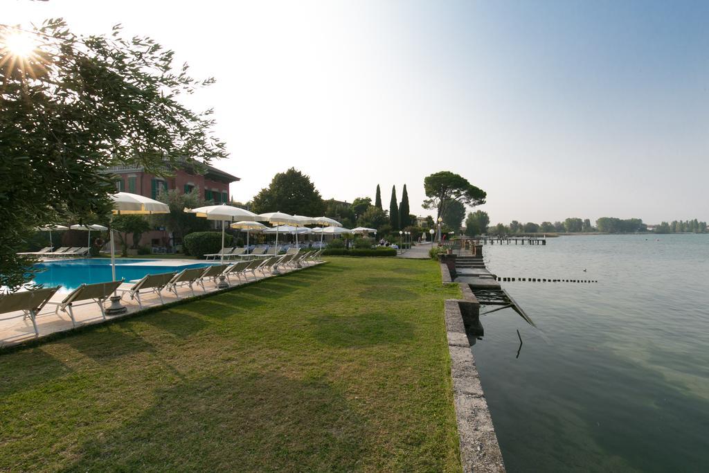 Villa Pioppi Hotel Sirmione Exterior photo